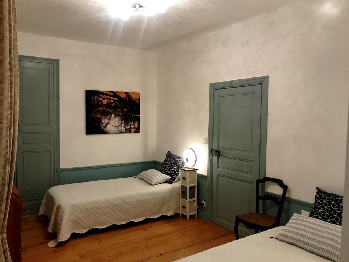 Domaine Des Chabriers Bed & Breakfast Ourches ภายนอก รูปภาพ