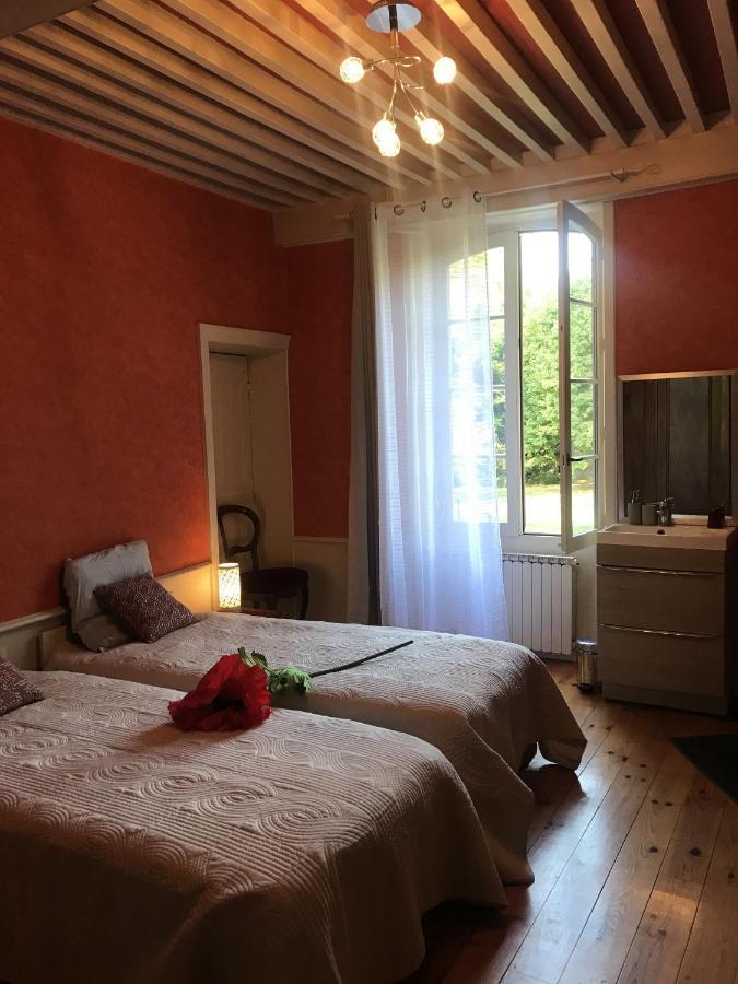 Domaine Des Chabriers Bed & Breakfast Ourches ภายนอก รูปภาพ